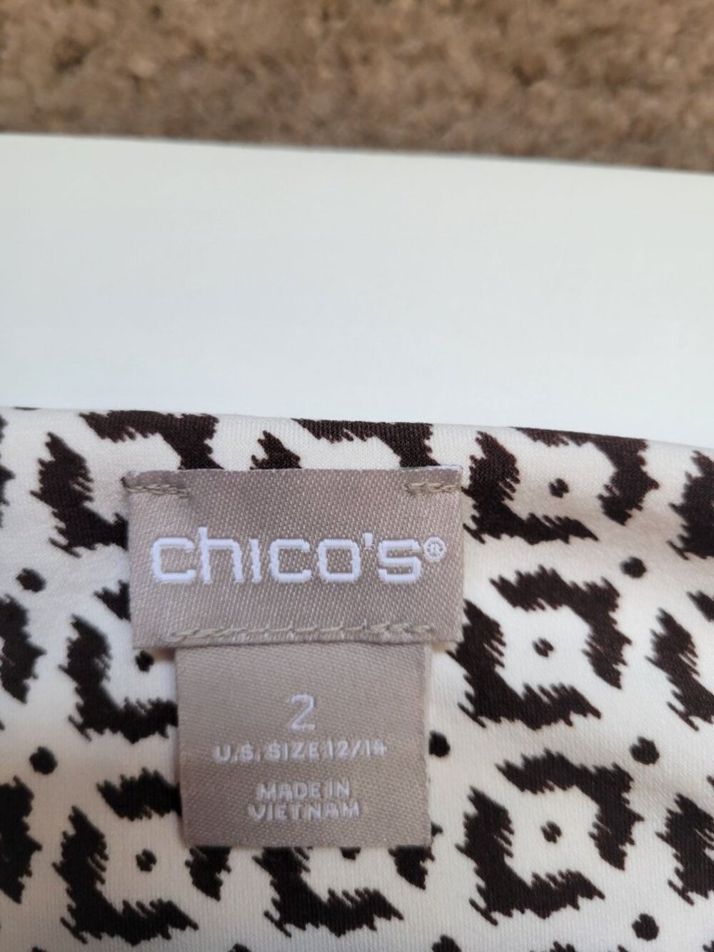 Chico's shift dress a bold medallion and geometric border print Size 12 Career - Picture 8 of 12